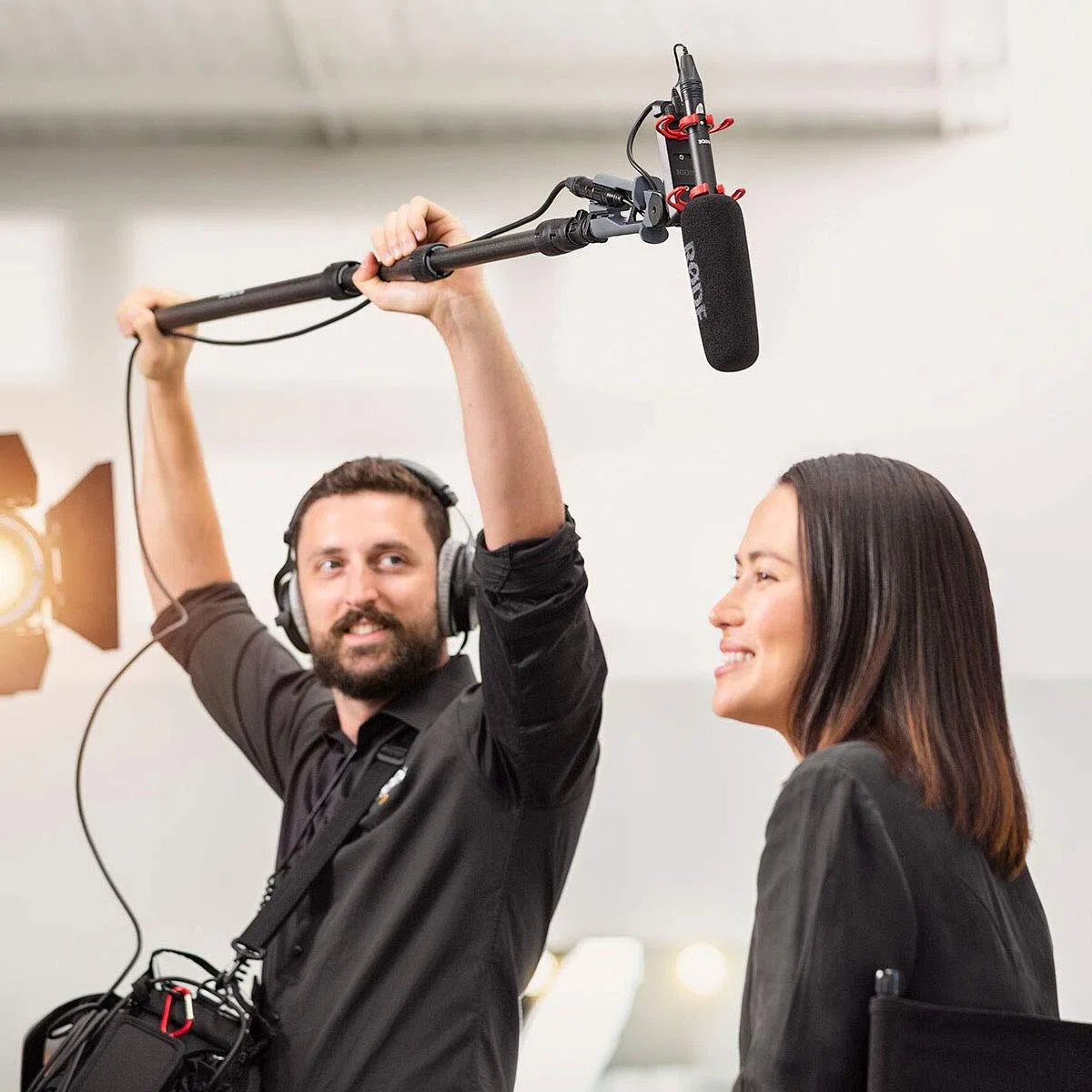 RØDE NTG5 Microphone à condensateur supercardioïde léger Premium avec kit complet pour l'enregistrement sur site, le bruitage et les voix off