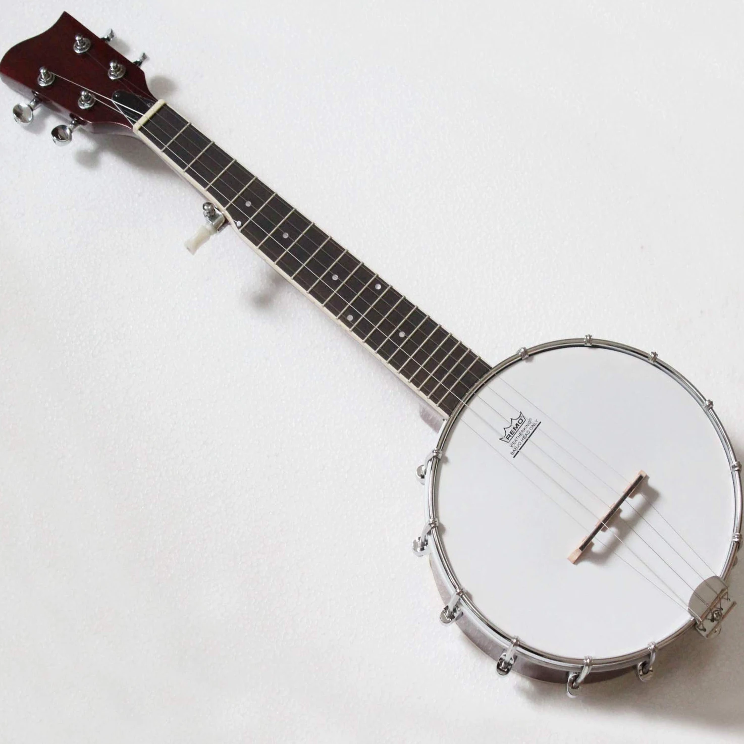Banjo ukulélé 5 cordes 66 cm avec contreplaqué sapele