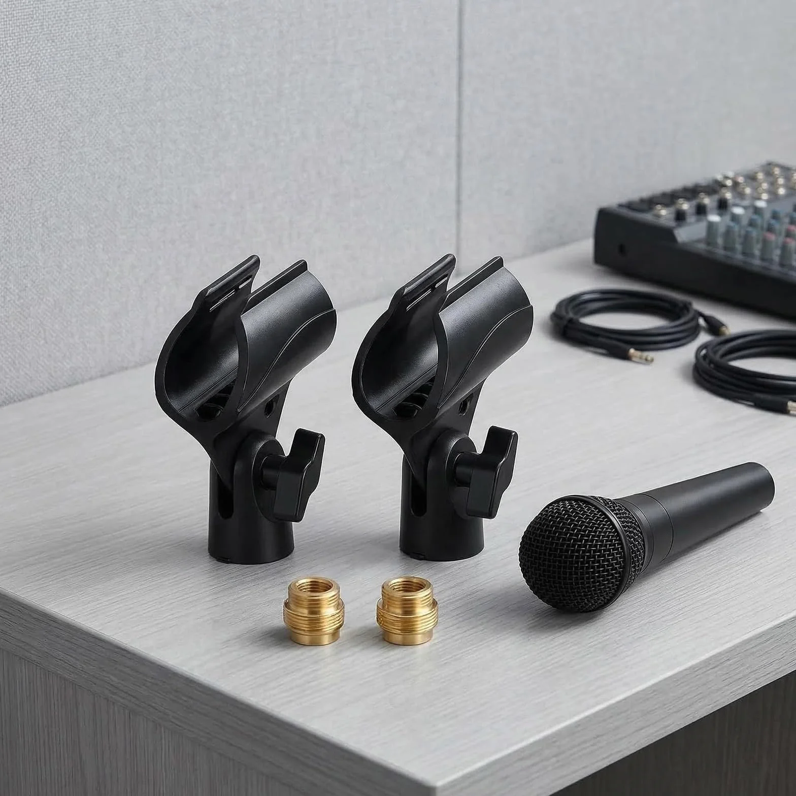 Supports de Microphone Universel Lot de 2, Clip Réglable 180° Antidérapant, Adaptateur 5/8" vers 3/8", Pince Microphone Noir